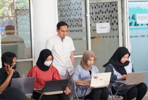 Untuk Mencapai Target Usaha, Kepala UPT ICCA IIB Darmajaya Berikan Pelatihan Tenant P2MW