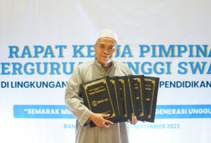 Institut Terbaik di Sumbagsel, IIB Darmajaya Raih Tujuh Penghargaan Terbaik dari LLDIKTI Wilayah 2