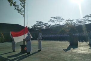 Jabat Pembina Upacara, Ini Yang Disampaikan Kapten Inf Tono Kepada Siswa-siswi SMAN 1 Girimarto