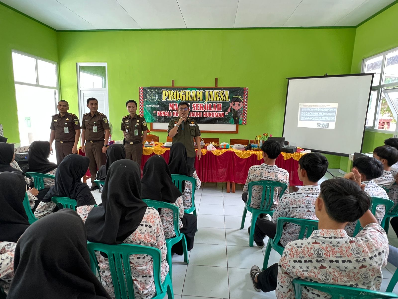 Kejari Lambar laksanakan kegiatan jaksa masuk sekolah