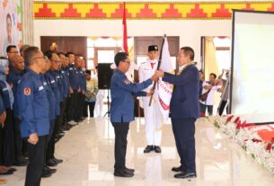 Ketua Umum KONI Lampung Arinal Djunaidi Melantik dan Mengukuhkan Kepengurusan KONI Kota Metro Masa Bakti 2023-2027