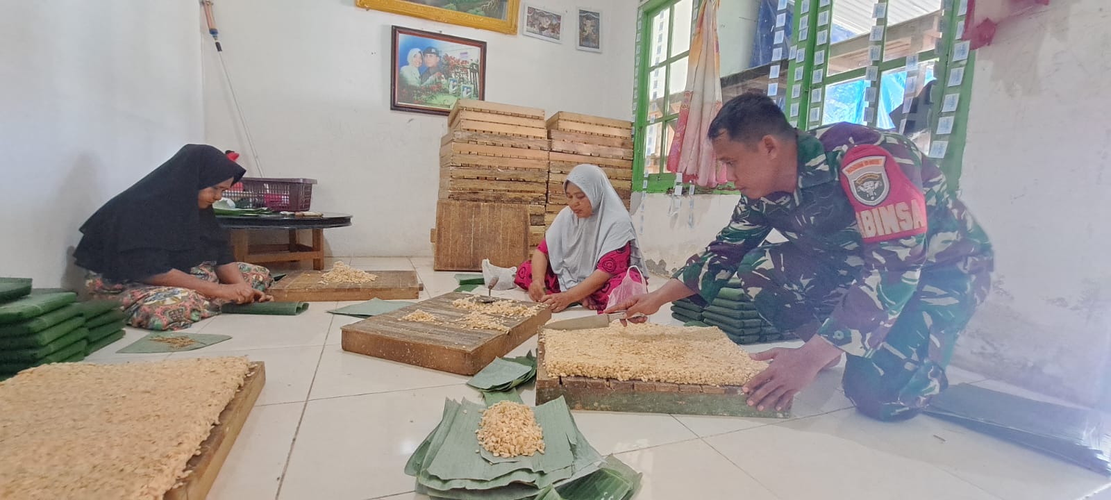 Keuletan Serda Danil Dalam Menekuni Usaha Home Industry Dibidang Produksi Tempe