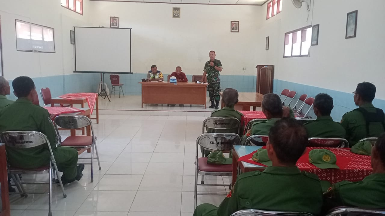 Sinergi Babinsa Dan bhabinkamtibmas Tingkatkan Kemampuan Linmas Selopuro