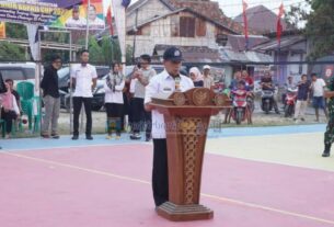 Wakil Bupati zulqoini Sarif secara resmi menutup turnamen bola voli.