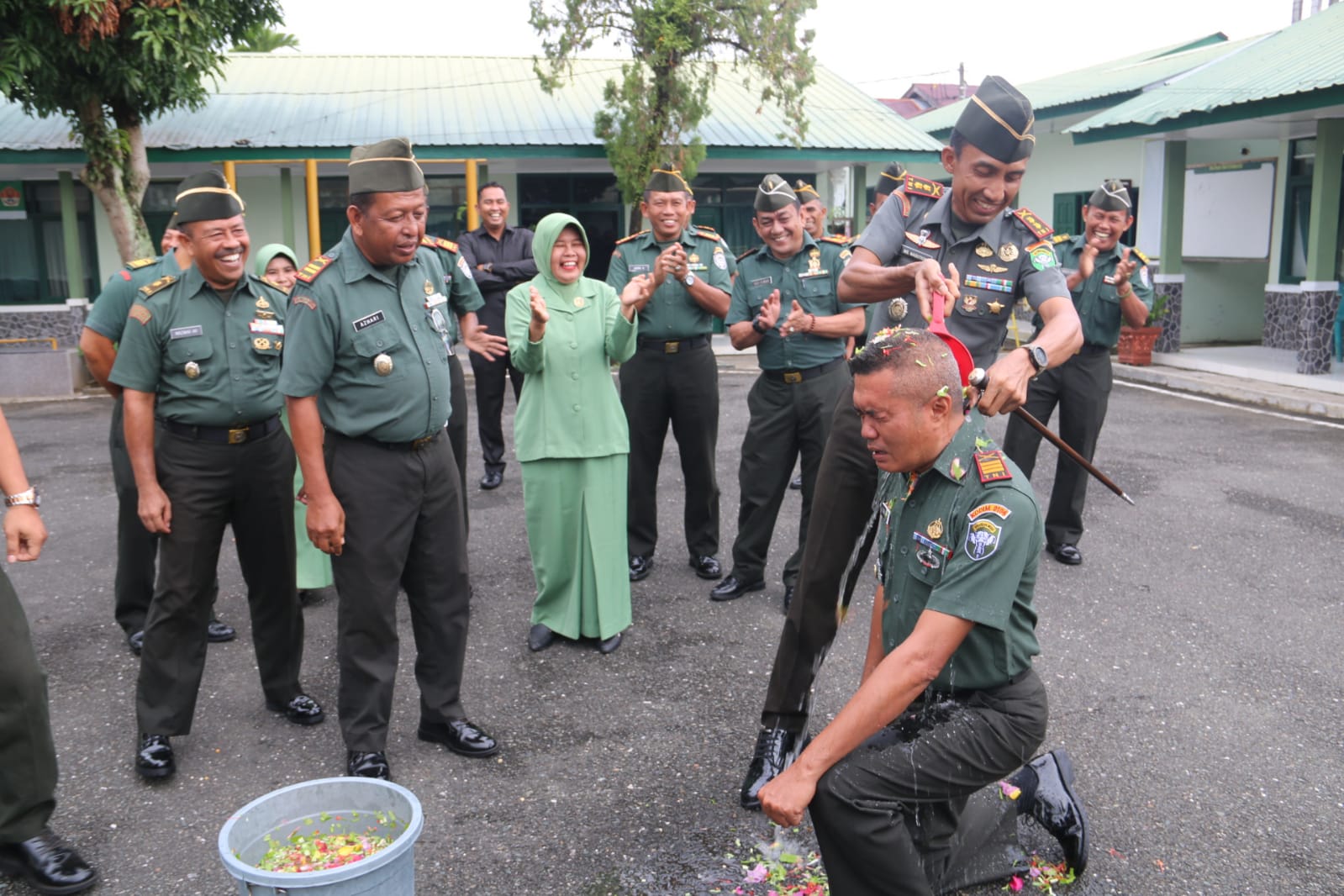 11 Prajurit Mendapat Penghargaan Kenaikan Pangkat Satu Tingkat Lebih Tinggi, Dandim 0105/Abar : Syukuri Dan Pertanggungjawabkan