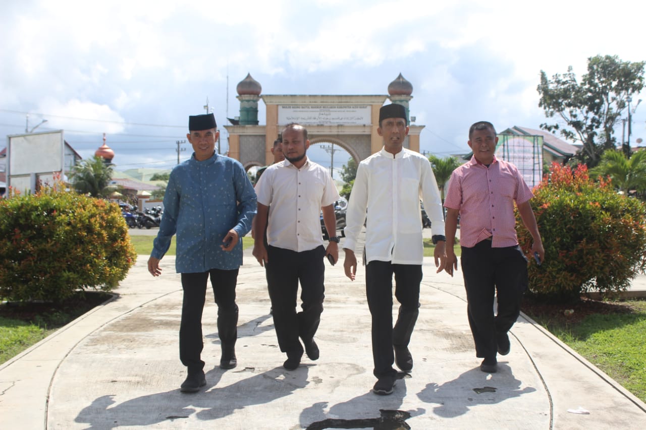 Dandim 0105/Abar Hadiri Peringatan Maulid Akbar Nabi Besar Muhammad SAW Di Masjid Agung Baitul Makmur