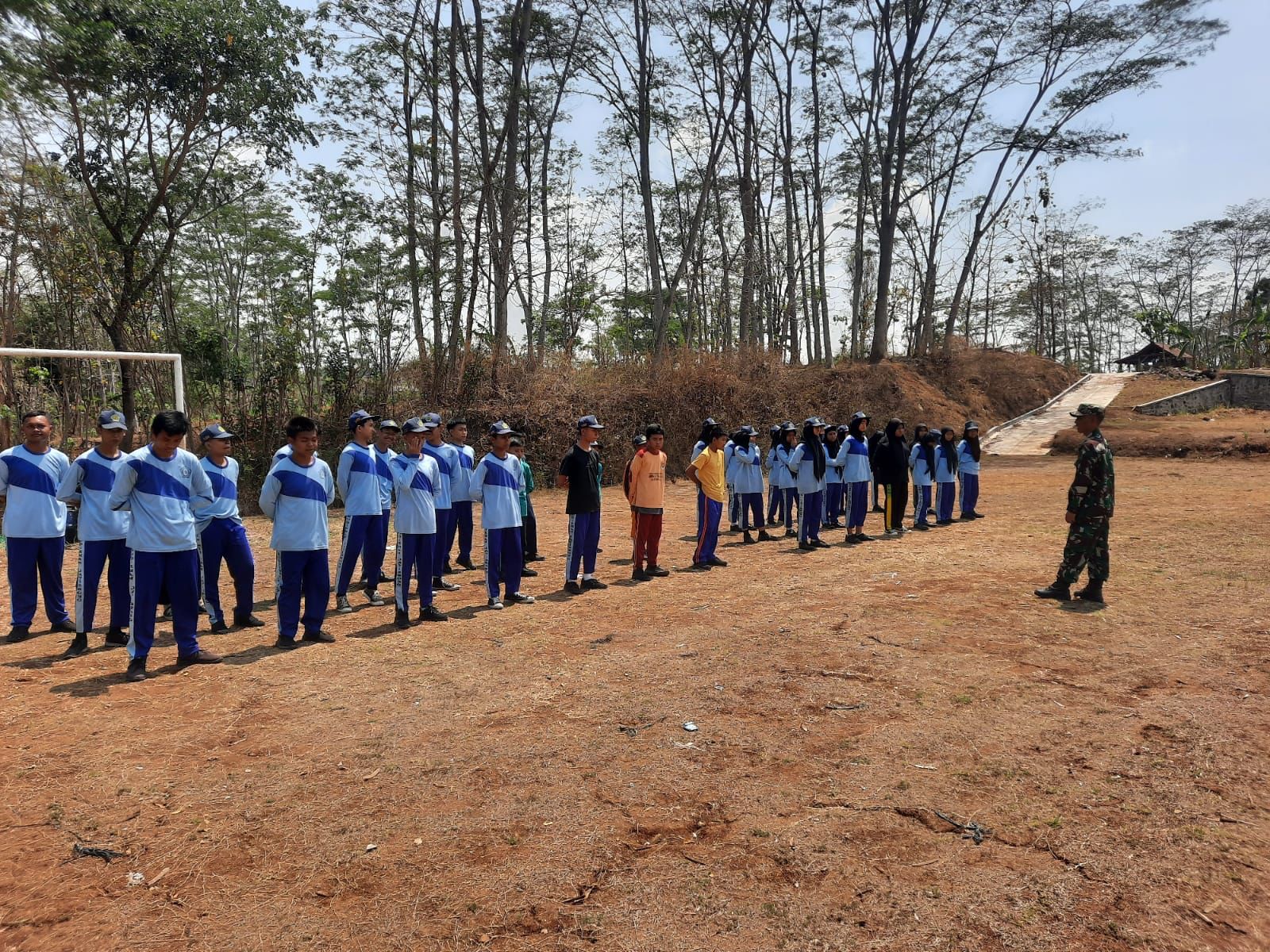 Gelar P5 PPRA Dan Cegah Bullying, MTs Sudirman Gandeng Koramil 14/Jatisrono Berikan Pembekalan Kepada Peserta Didiknya