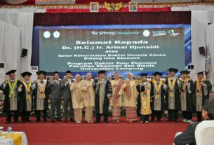 Gubernur Arinal Raih Gelar Doktor Honoris Causa dari Unila