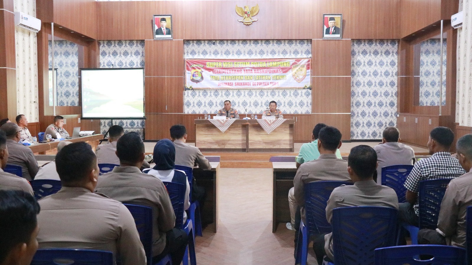Setum Polda Lampung Lakukan Supervisi dan Sosialiasi Perkap Nomor 1 Tahun 2023 di Polres Tulang Bawang