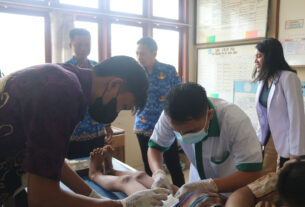 Wabup Lampung Utara Hadiri Sunatan Masal di Abung Semuli