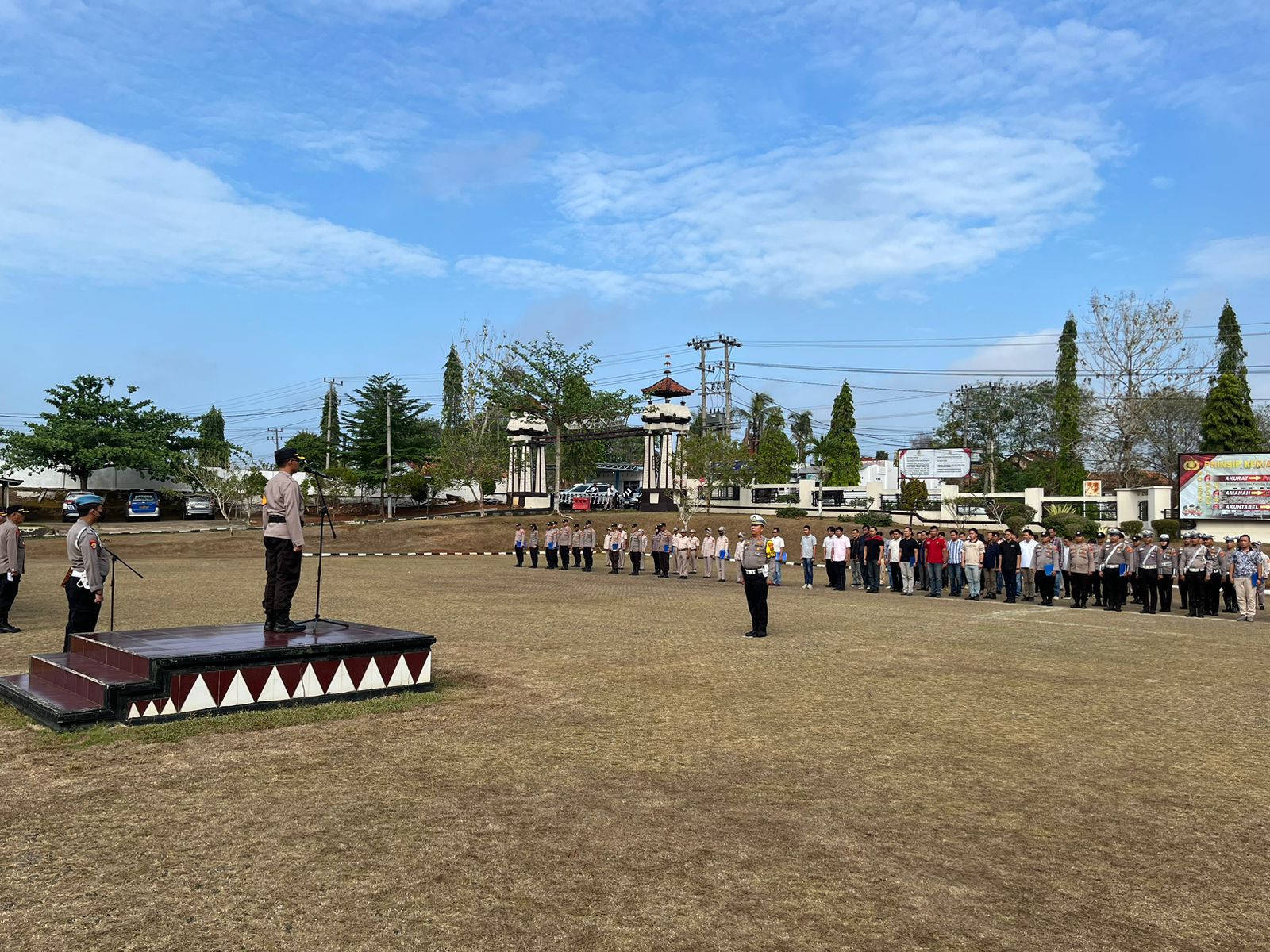 Polres Lampung Utara Gelar Apel Kesiapan Pengamanan Tahapan Kampanye Pemilu 2024.
