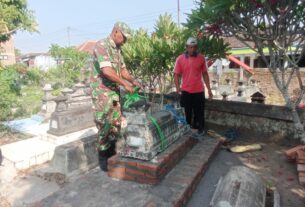 Babinsa Merawat Silaturahmi Dengan Gotong Royong