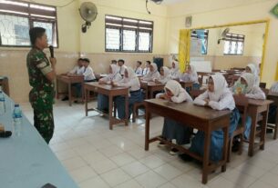 Ini Yang Diberikan TNI Di Baturetno Saat Kegiatan LDK SMK Muhammadiyah 1