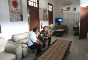 Jalin Silaturahmi Dan Tingkatkan Komunikasi Babinsa Purwosari Komsos Dengan Kepala Stasiun Purwosari