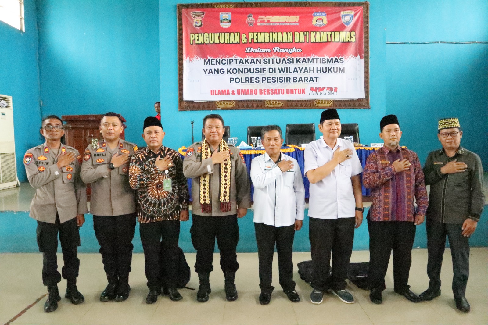 Pengukuhan Da'i dan Pokdar kamtibmas Bhayangkara Kabupaten Pesisir Barat