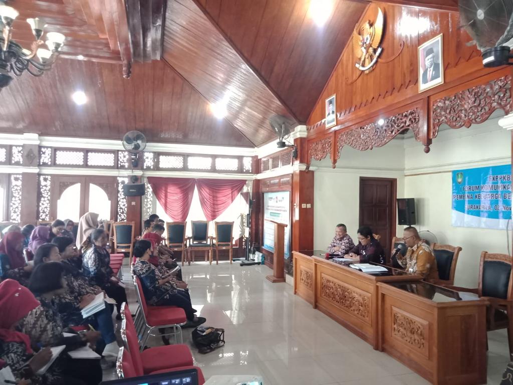 Peran Aktif Babinsa Kepatihan Wetan Dalam Forum Komunikasi Pembantu Pembina Keluarga Berencana Desa Dan Rembug Percepatan Penurunan Stunting