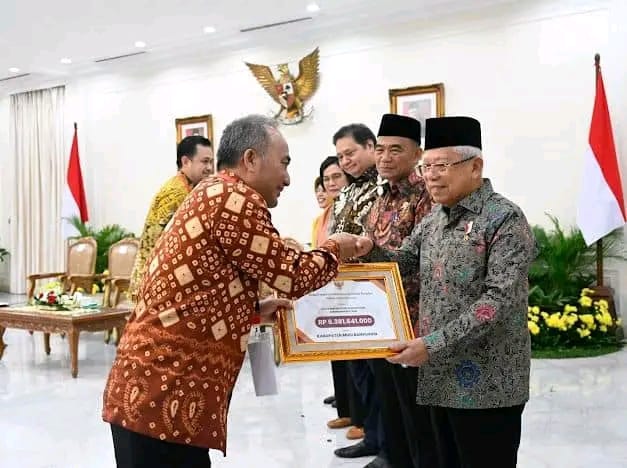 Wapres RI KH Ma'ruf Amin, Akui Keberhasilan Apriyadi Turunkan Kemiskinan Ekstrem