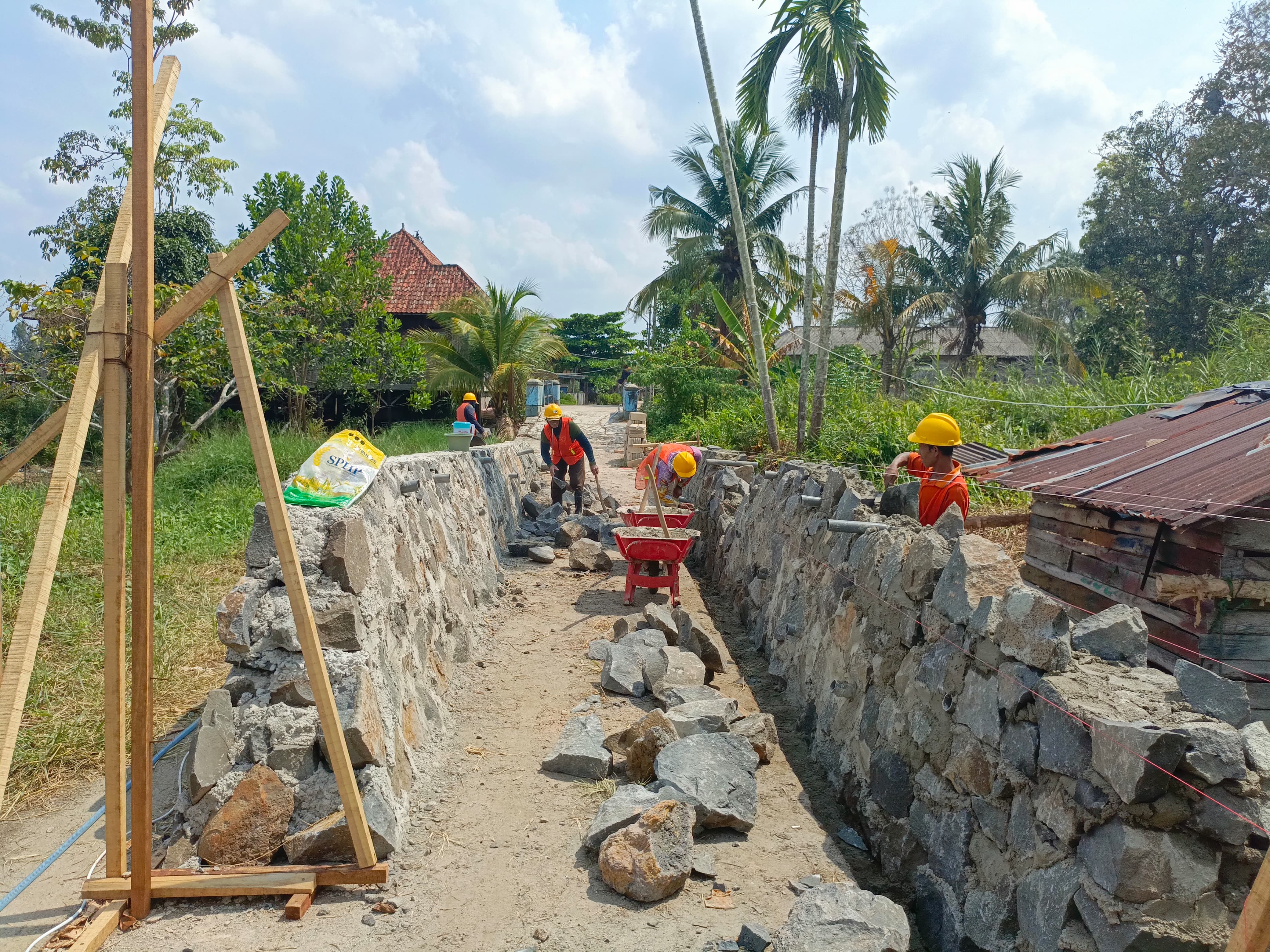 Semakin Lama Semakin Nampak hasilnya Jembatan Di Desa Sungai Cambai