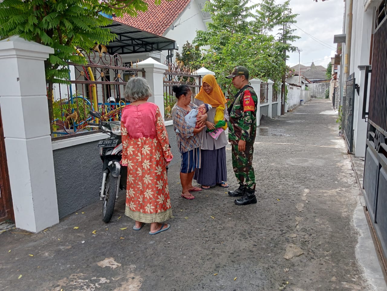 Apa Maksud & Tujuan, Babinsa Jayengan Mondar Mandir di Warganya