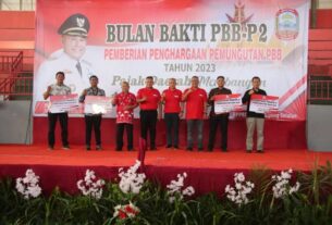 Hadiri Bulan Bakti PBB-P2 Bupati Lampung Selatan Sekaligus Serahkan Penghargaan Pemungutan PBB Tahun 2023