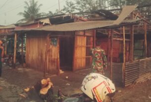 Hujan dan Angin Kencang, Babinsa Sigap Evakuasi Warga Binaan