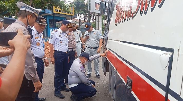 Jelang Nataru, Tim Ramp chek Lampura masih temukan kendaraan tidak layak pakai