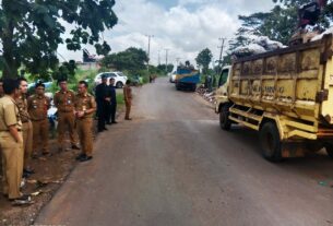 Jelang musim penghujan; Pemkab Lampura Instruksikan Jajaran Pro Aktif Himbau Warga, Gotong - Royong Bersihkan Lingkungan