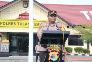 Kapolres Tulang Bawang Pimpin Upacara Purnabakti Tiga Personel, Berikut Nama dan Jabatannya