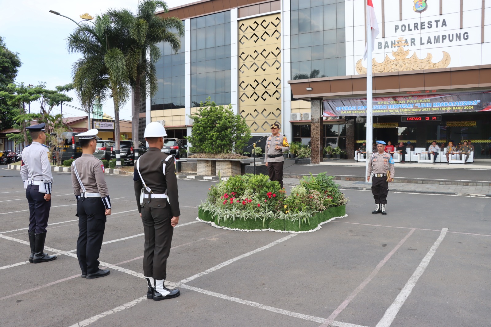Kapolresta Bandar Lampung Pimpin Apel Gelar Pasukan Ops Lilin Krakatau 2023