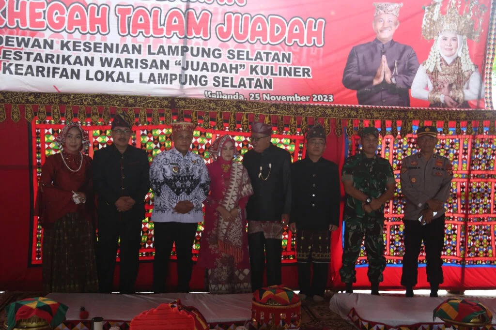 Nanang Ermanto Hadiri Acara Khegah Talam Juadah