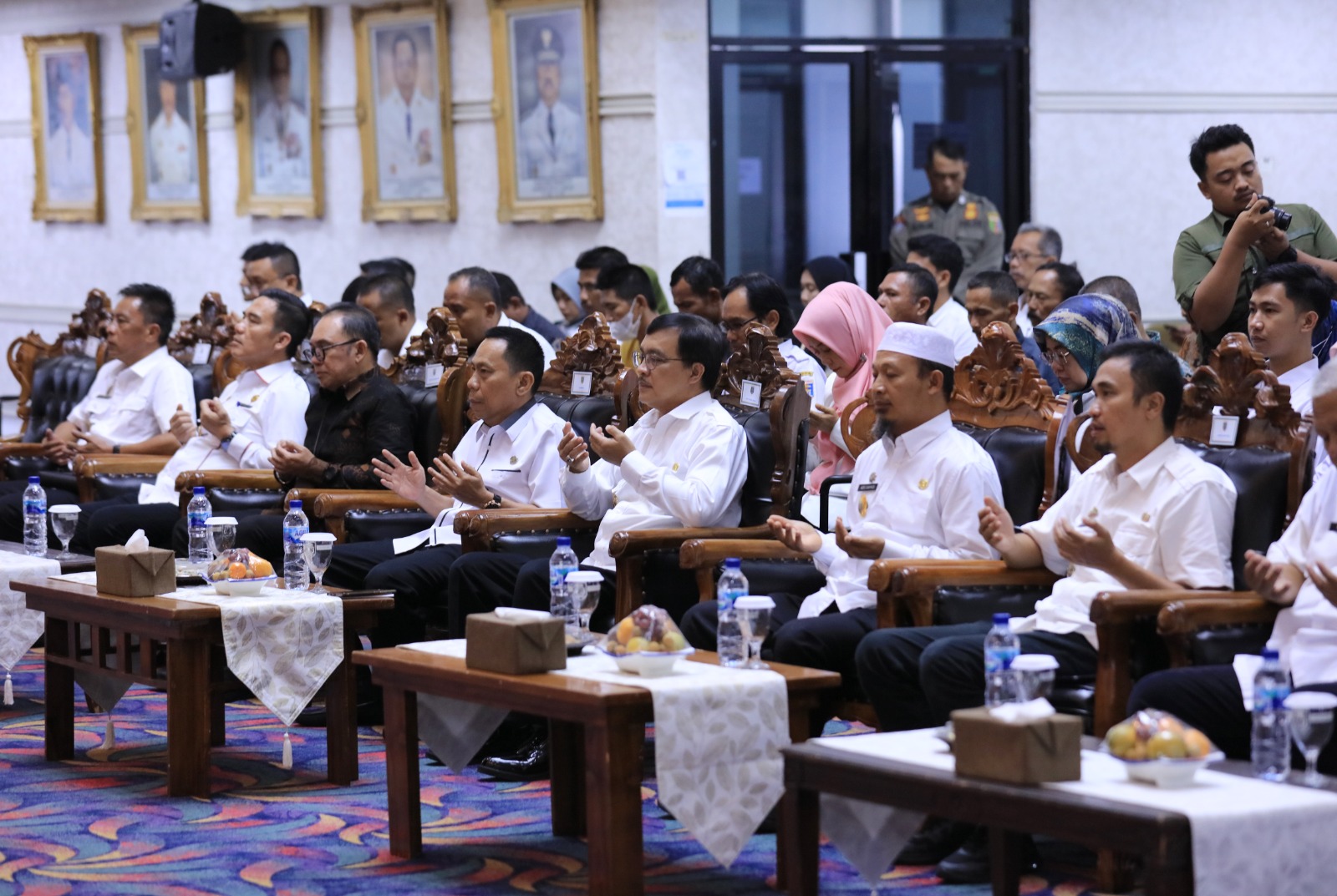 Pemprov Lampung Serahkan Tanda Bukti Kepesertaan Perlindungan Jamsostek bagi 4000 Anggota e-KPB