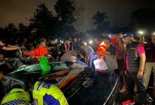 Polres Lampung Utara Evakuasi Korban Kecelakaan Kereta Api