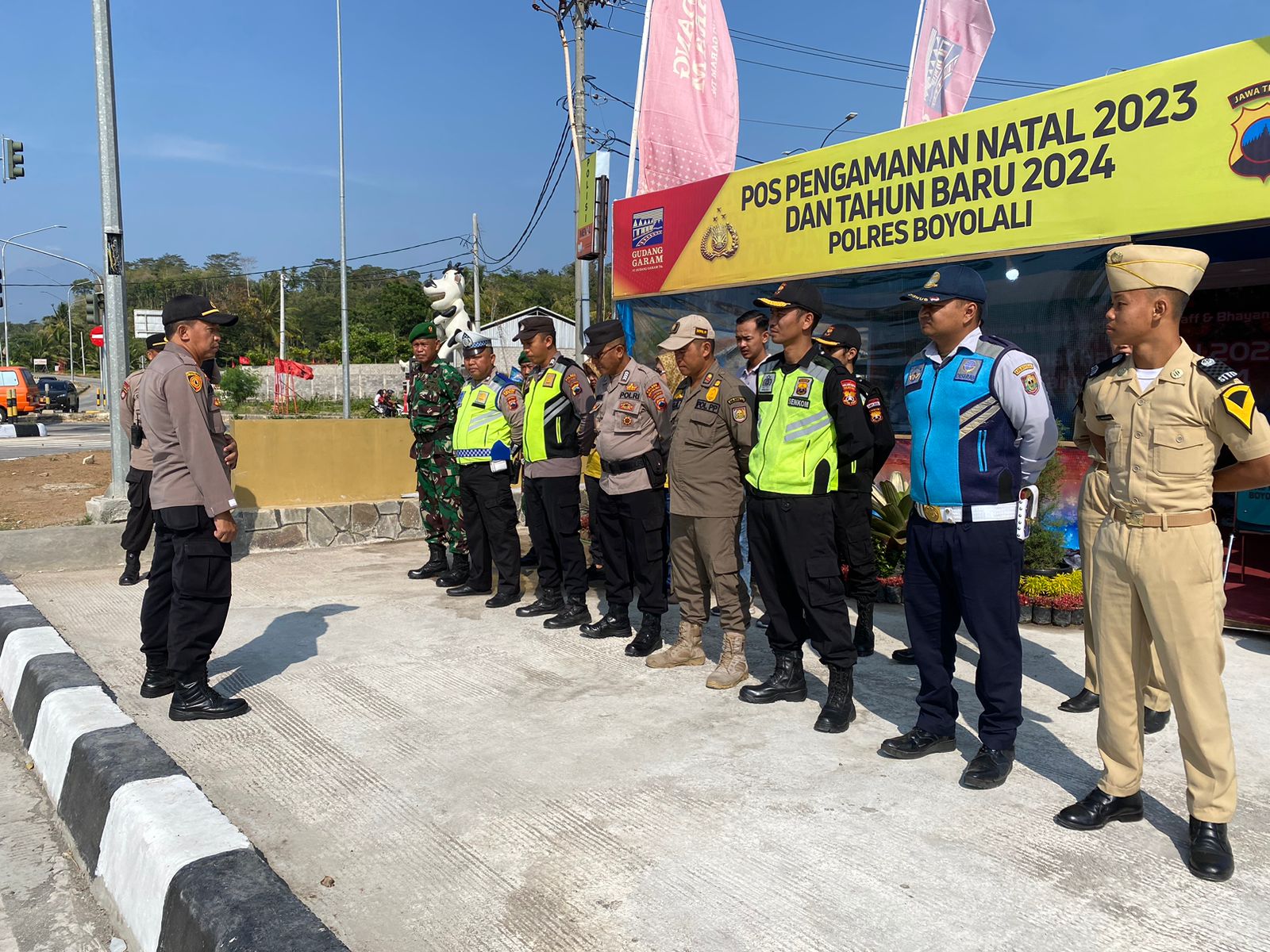Puluhan Personel Kodim Boyolali Di Terjunkan Dukung Pengamana Pos Nataru