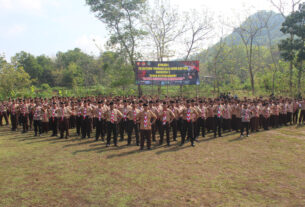 Resmi Lantik 202 Anggota Saka Wira Kartika Angkatan X, Ini Pesan Kak Letkol Inf Edi Ristriyono