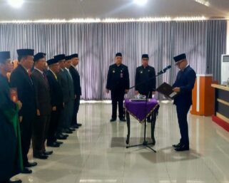 Raden Adipati Surya melatik Pejabat Pimpinan Tinggi Pratama dan Fungsional