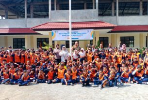 Cegah Bullying, Babinsa Koramil 05/Pasarkliwon Bersama Polresta Surakarta Berikan Edukasi Kepada Pelajar SD Negeri Mojo