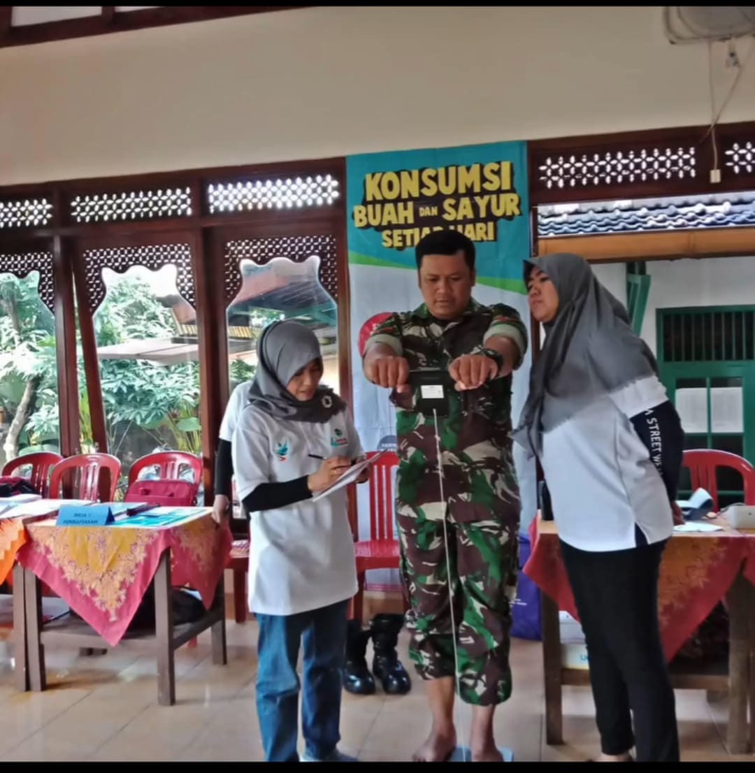 Posyandu Lansia Jadi Ajang Komsos Bagi Babinsa Kemlayan