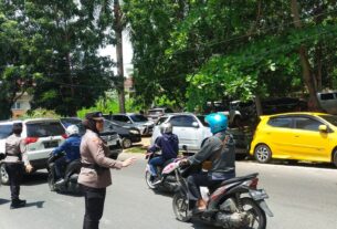 Sholat Jumat Jadi Tenang Dijaga Polwan Polresta Bandar Lampung