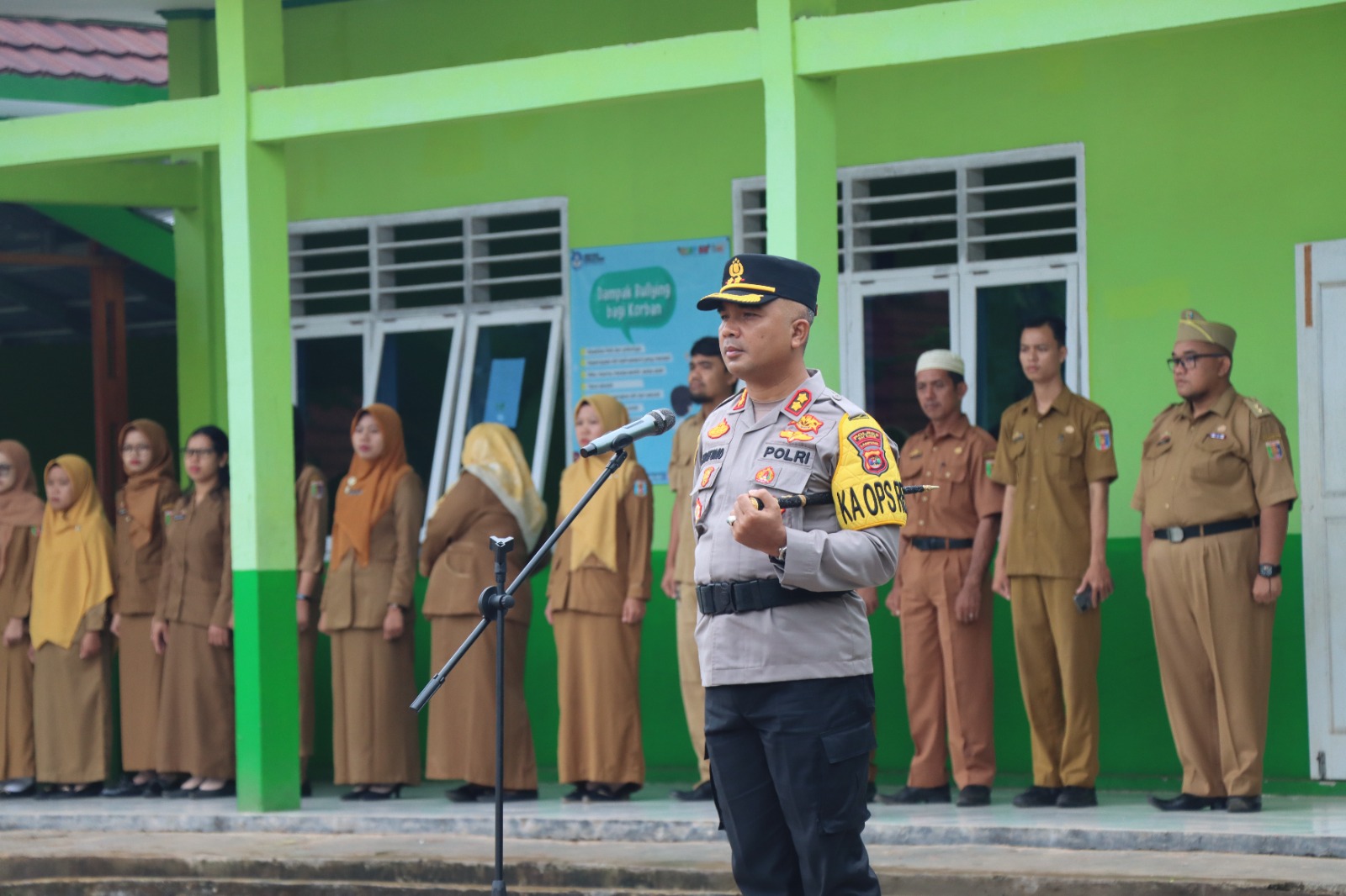 Beri Motivasi dan Edukasi Pelajar, Kapolres Way Kanan Jadi Irup di SMA Negeri 3