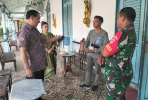 Jalin Koordinasi Yang Baik, Babinsa Kelurahan Baluwarti Silaturahmi Dengan Ketua Dewan Adat Keraton Solo