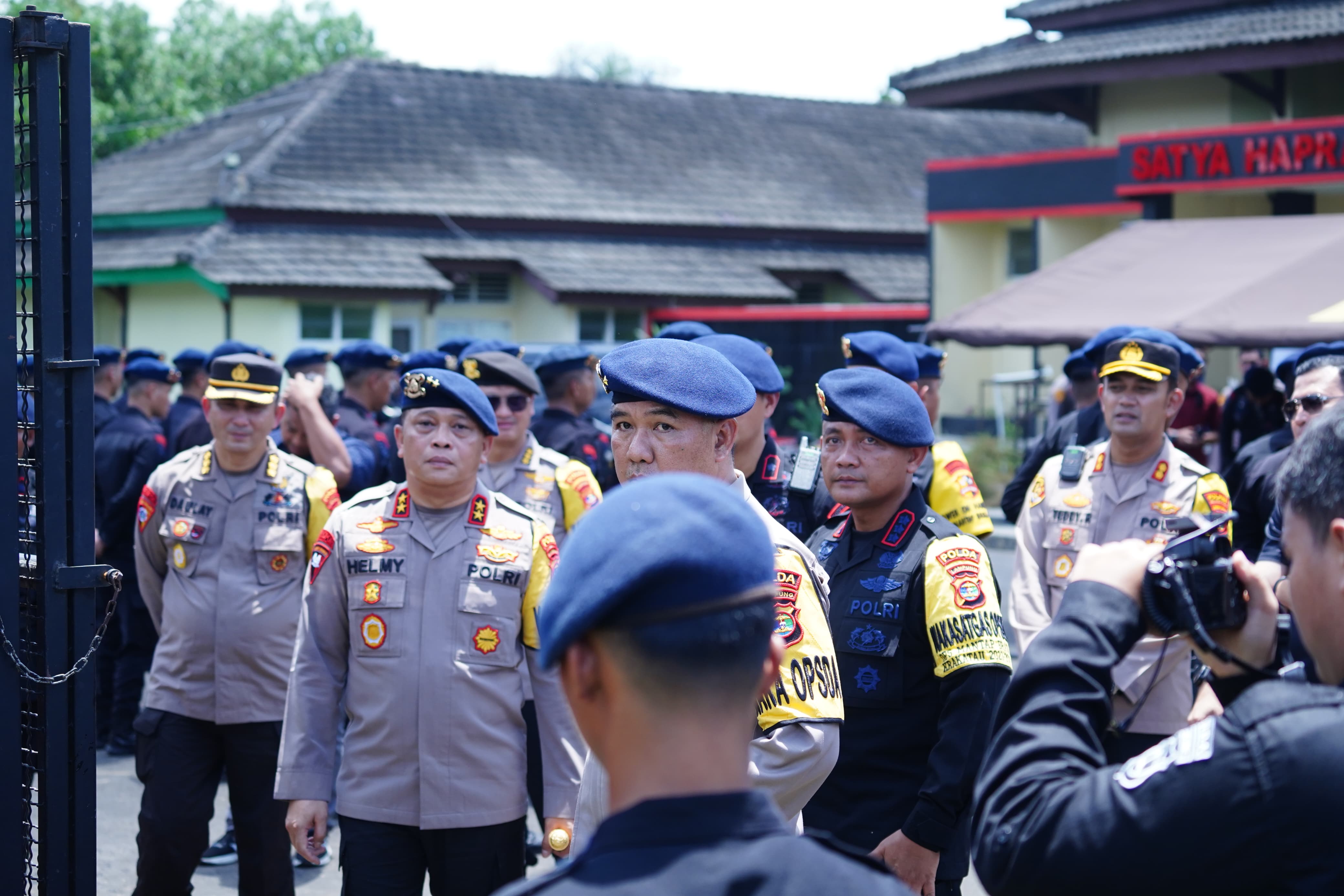 Kapolres Lampung Utara Dampingi Kapolda Lampung Kunjungi Batalyon C Pelopor Sat Brimob