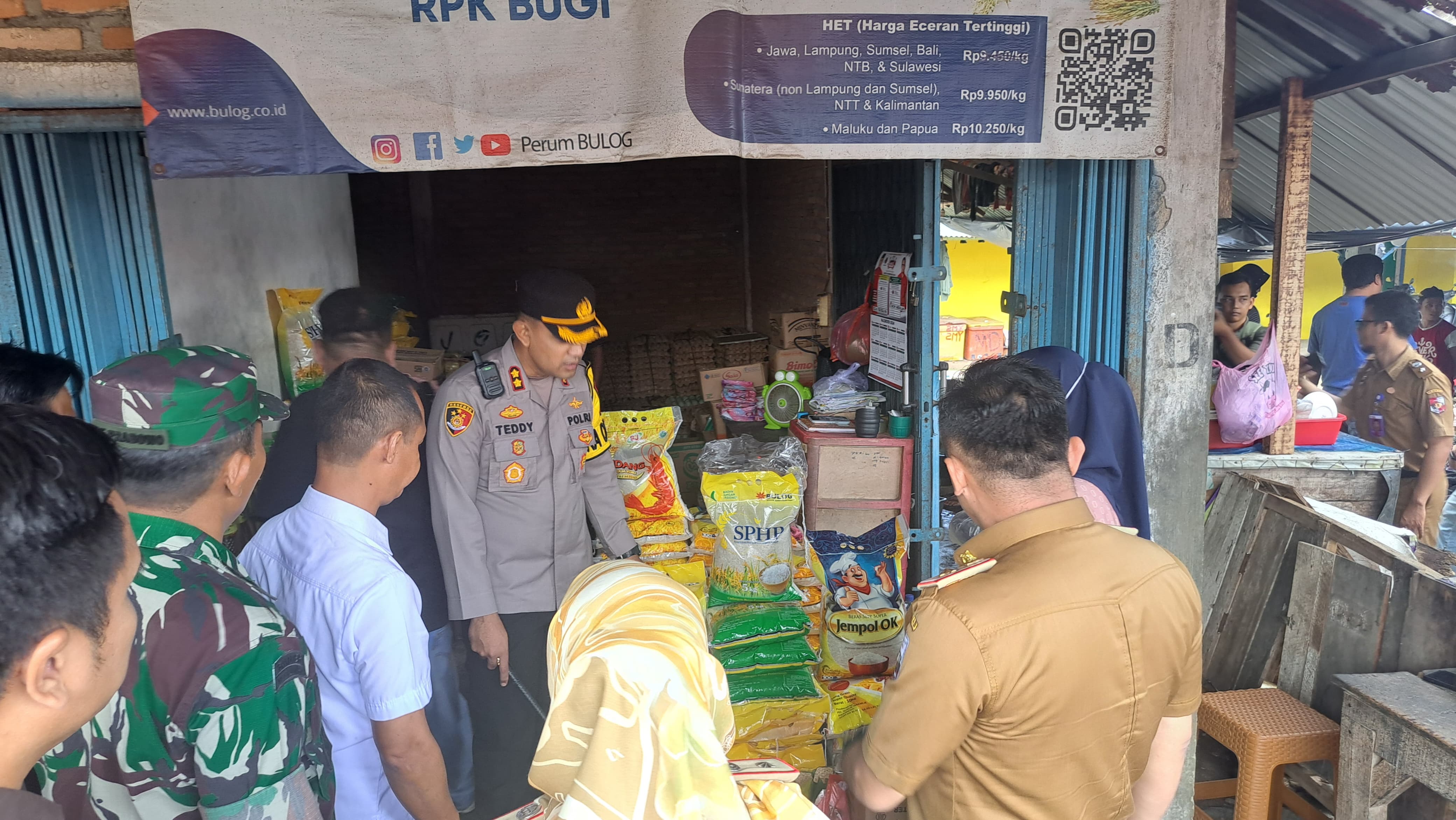 Pastikan Harga Sembako Stabil, Kapolres Lampung Utara Bersama Forkopimda Blusukan di Pasar