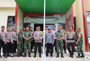 Pastikan Sidang Pleno PPK Berjalan Aman, Kapolresta Bandar Lampung Tinjau Pengamanan Sejumlah PPK di Kota Bandar Lampung