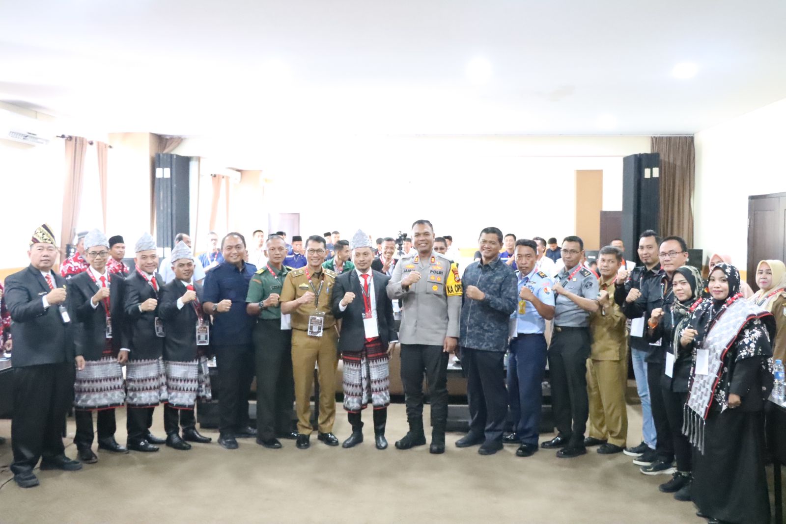Polres Tulang Bawang Gelar Pengamanan Secara Ketat Rapat Pleno Hasil Pemilu 2024 Tingkat Kabupaten