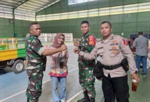 Kodim 0735/Surakarta Melalui Babinsa Jajarannya Laksanakan Pengamanan Penyerahan Logistik Pemilu Dari PPS Ke PPK di Wilayah Kota Surakarta