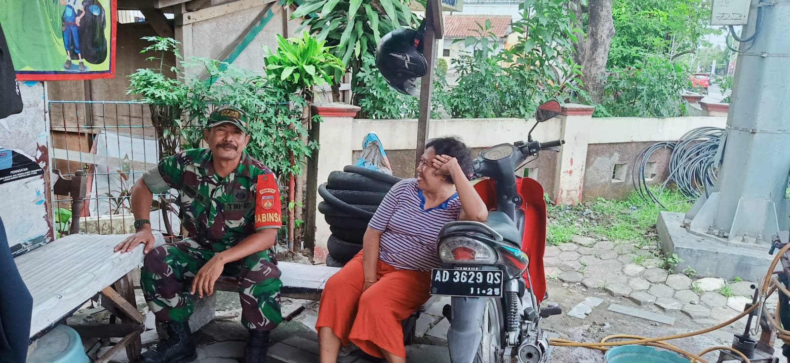 Tegur Sapa, Senyum Dan Salam, Cara Jitu Babinsa Pucangsawit Pererat Tali Silaturahmi Dengan Warga Binaan