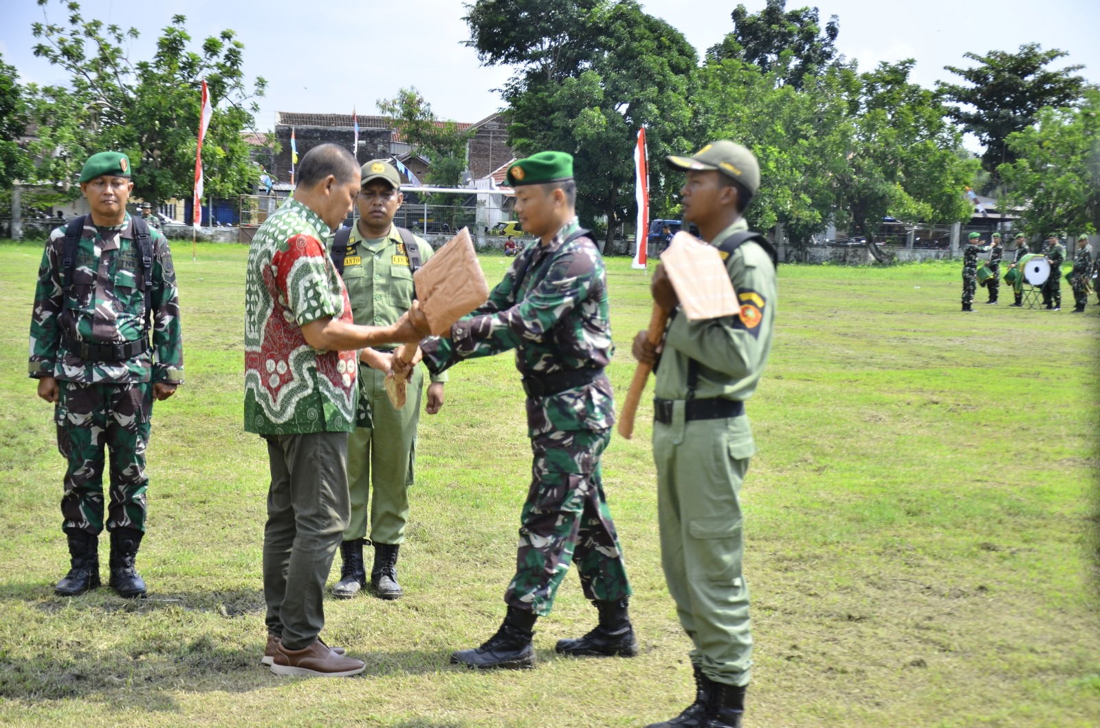 Tentara Manunggal Membangun Desa (TMMD) Sengkuyung Tahap I di Wilayah Kodim 0735/Surakarta Hari Ini Resmi Dibuka