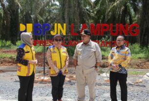 Tindaklanjuti Inpres Jalan Daerah, Gubernur Arinal Pantau Sejumlah jalan dan Jembatan dalam Kunker ke Kabupaten Mesuji