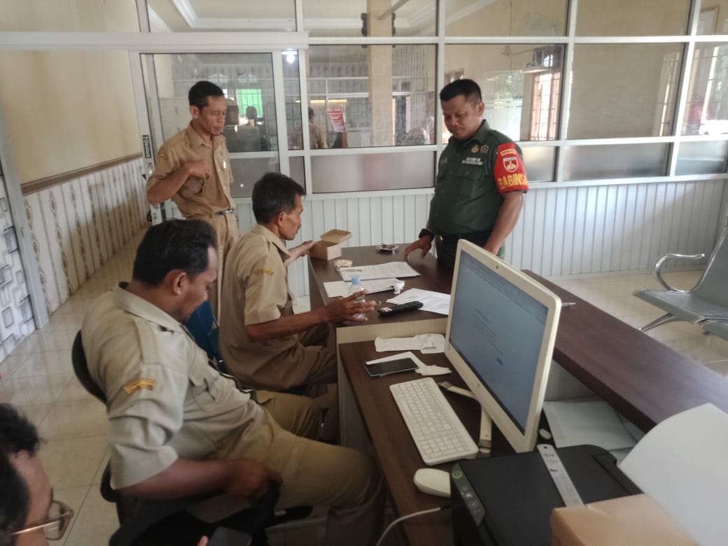 Update Data Wilayah, Serma Tukijan Melaksanakan Puldata Ter di Kantor Desa
