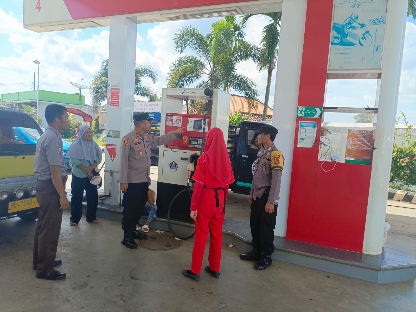 Cegah Kecurangan Pengisian BBM Jelang Mudik Lebaran, Polres Lampung Utara Cek SPBU
